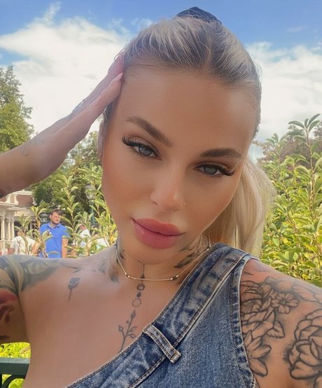 Angelika Kramer photo 14