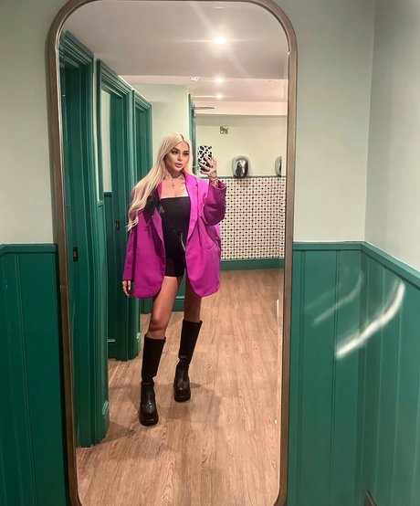 Angelika Kramer photo 17