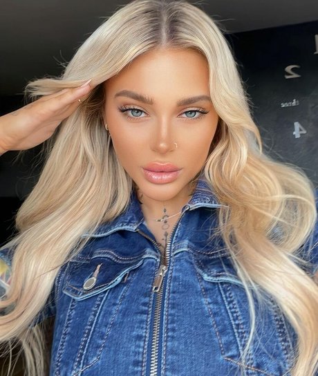 Angelika Kramer photo 65