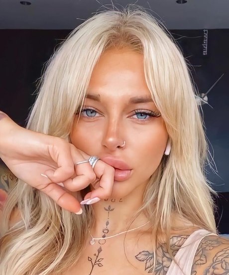 Angelika Kramer photo 67
