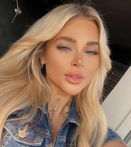 Angelika Kramer photo 95