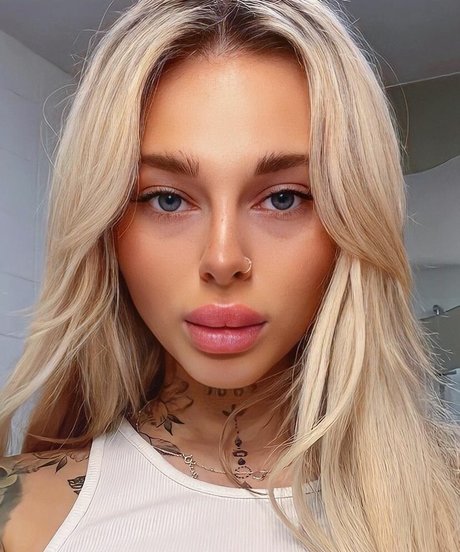 Angelika Kramer photo 106
