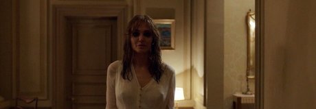 Angelina Jolie photo 54