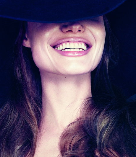 Angelina Jolie photo 61