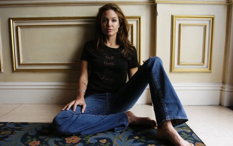 Angelina Jolie photo 88