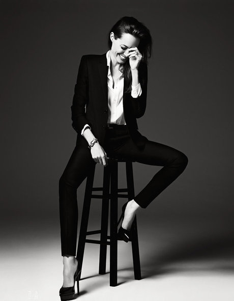 Angelina Jolie photo 125