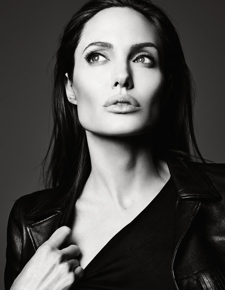Angelina Jolie photo 128