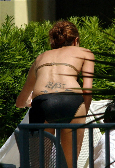 Angelina Jolie photo 221
