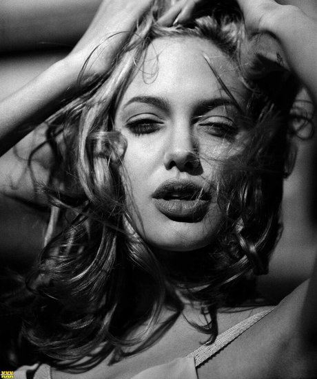 Angelina Jolie photo 239