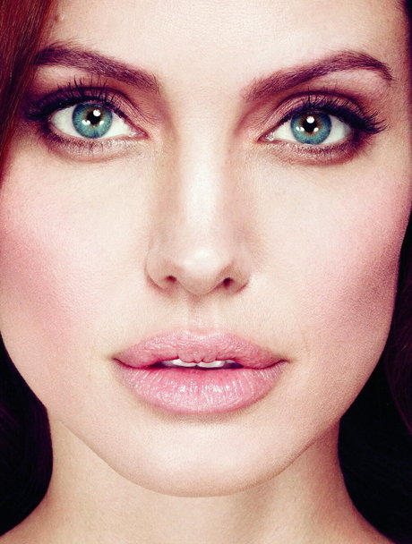 Angelina Jolie photo 249