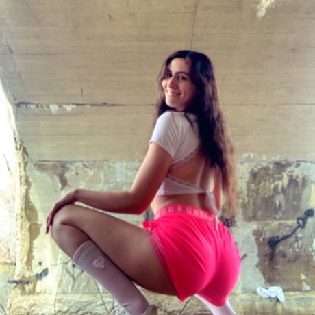 Angelina Lati photo 36