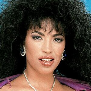 Profile photo of Angelique Dos Santos