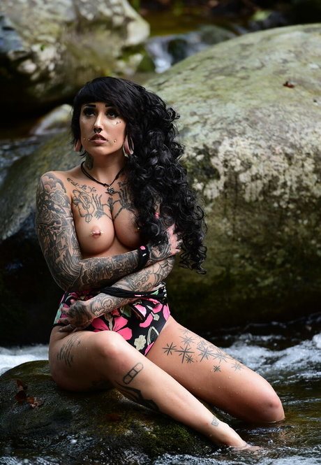 Angelvicious photo 197