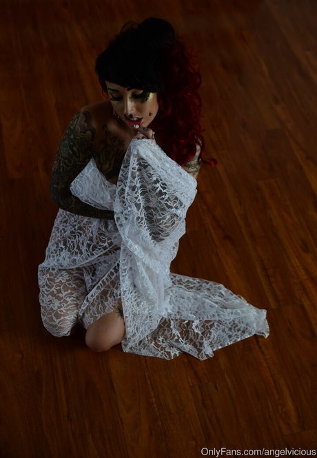 Angelvicious photo 228
