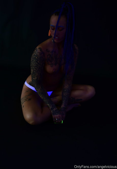 Angelvicious photo 283