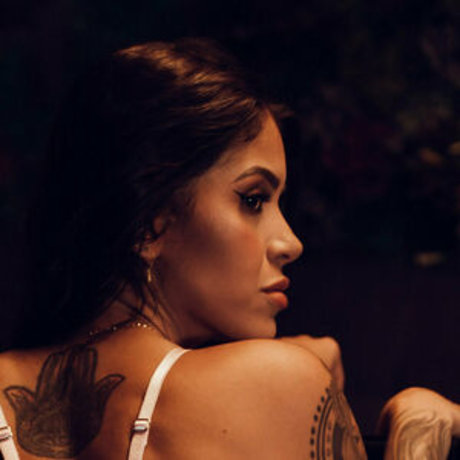 Angie Henao photo 38