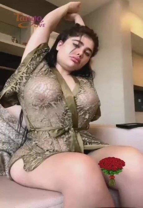 Angie Khoury photo 27