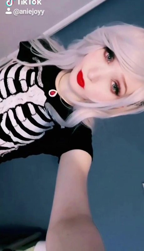Anie Joy photo 360