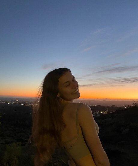 Anika Grace photo 38