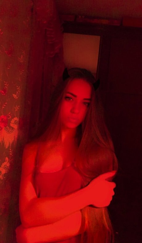 Ann.exclusive photo 90