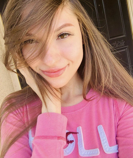 Anna Blossom photo 105