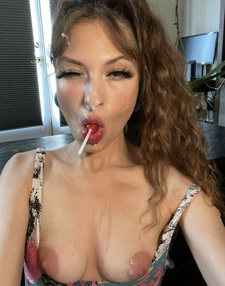 Anna Blossom photo 182