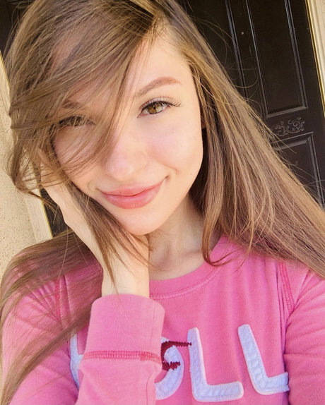 Anna Blossom photo 219