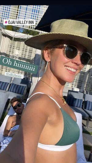 Anna Camp photo 23