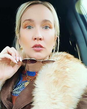 Anna Camp photo 36