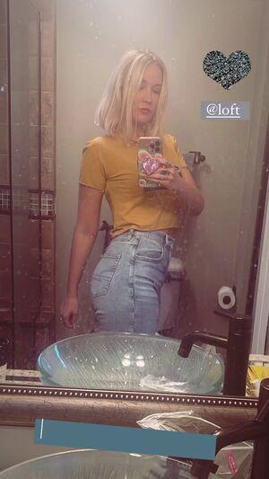 Anna Camp photo 39