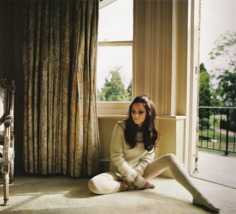 Anna Friel photo 45