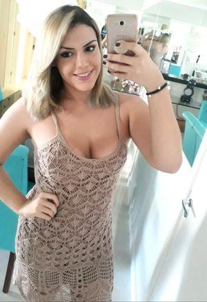 Anna Laura Amaral photo 11