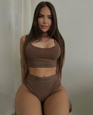 Anna-Lisa Christiane photo 57