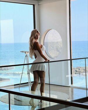 Anna-Lisa Christiane photo 110