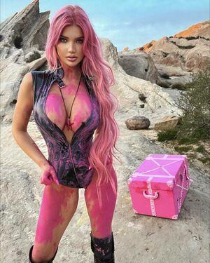 Anna-Lisa Christiane photo 170