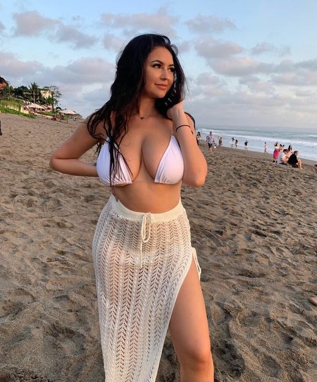Anna Paul photo 82