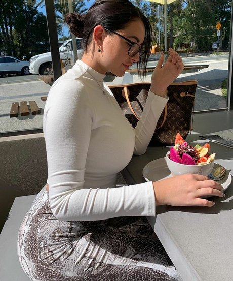 Anna Paul photo 83