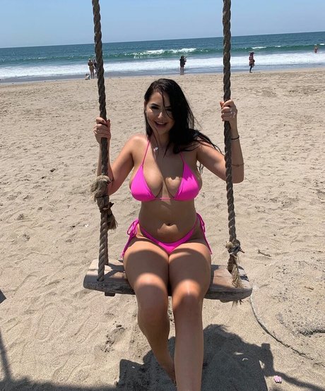 Anna Paul photo 87