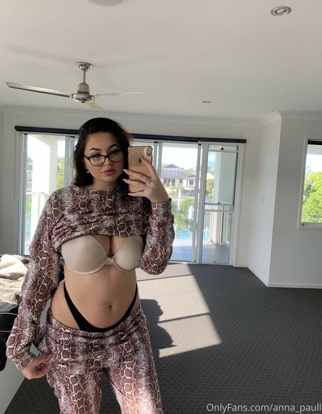 Anna Paul photo 93