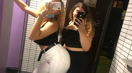 Anna Romero photo 24