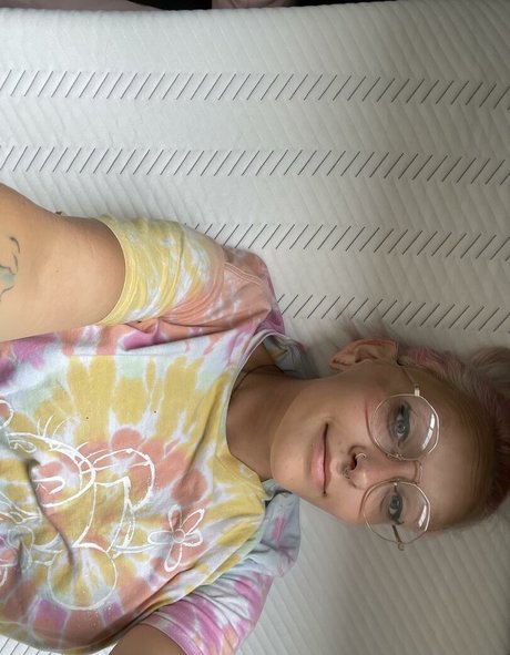 Anna Savage photo 46