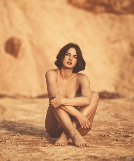 Anna Tauber photo 3