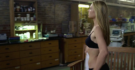 Anna Torv photo 19