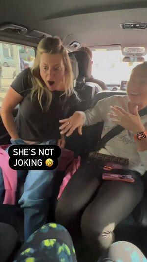 Anna Williamson photo 10