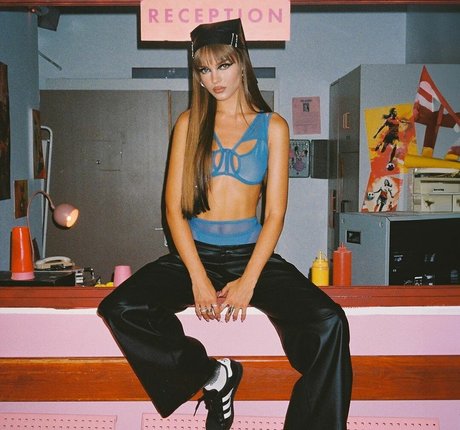 Anna Zak photo 216