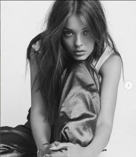 Anna Zak photo 223