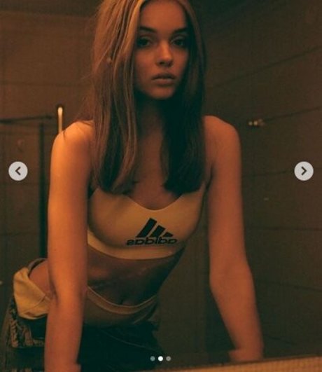 Anna Zak photo 235