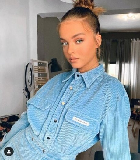 Anna Zak photo 260