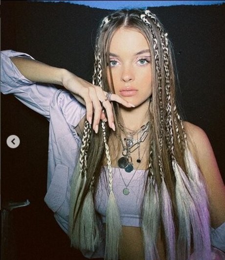 Anna Zak photo 307