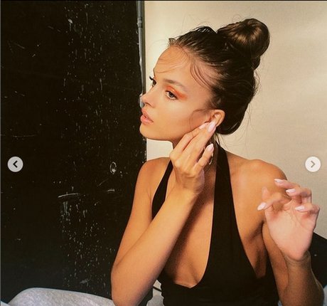 Anna Zak photo 322